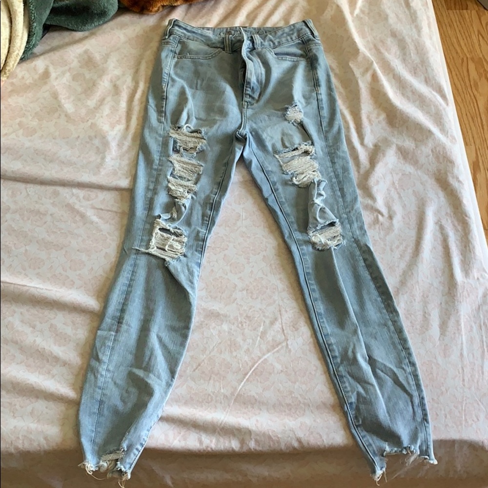 American Eagle NE(X)T LEVEL STRETCH ripped jeans🤍